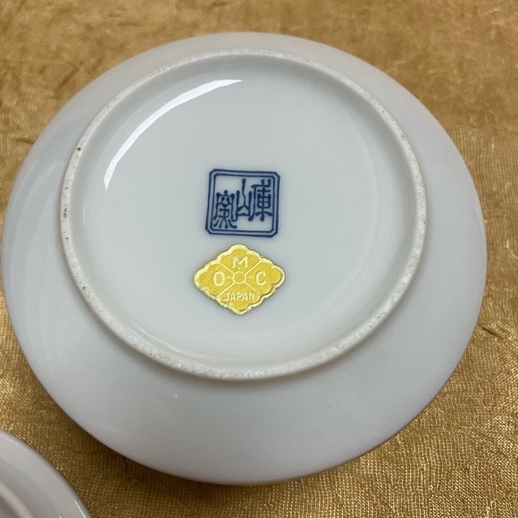 Vintage OMC Porcelain Trinket/Jewelry Box Made in Japan - Picture 3 of 8